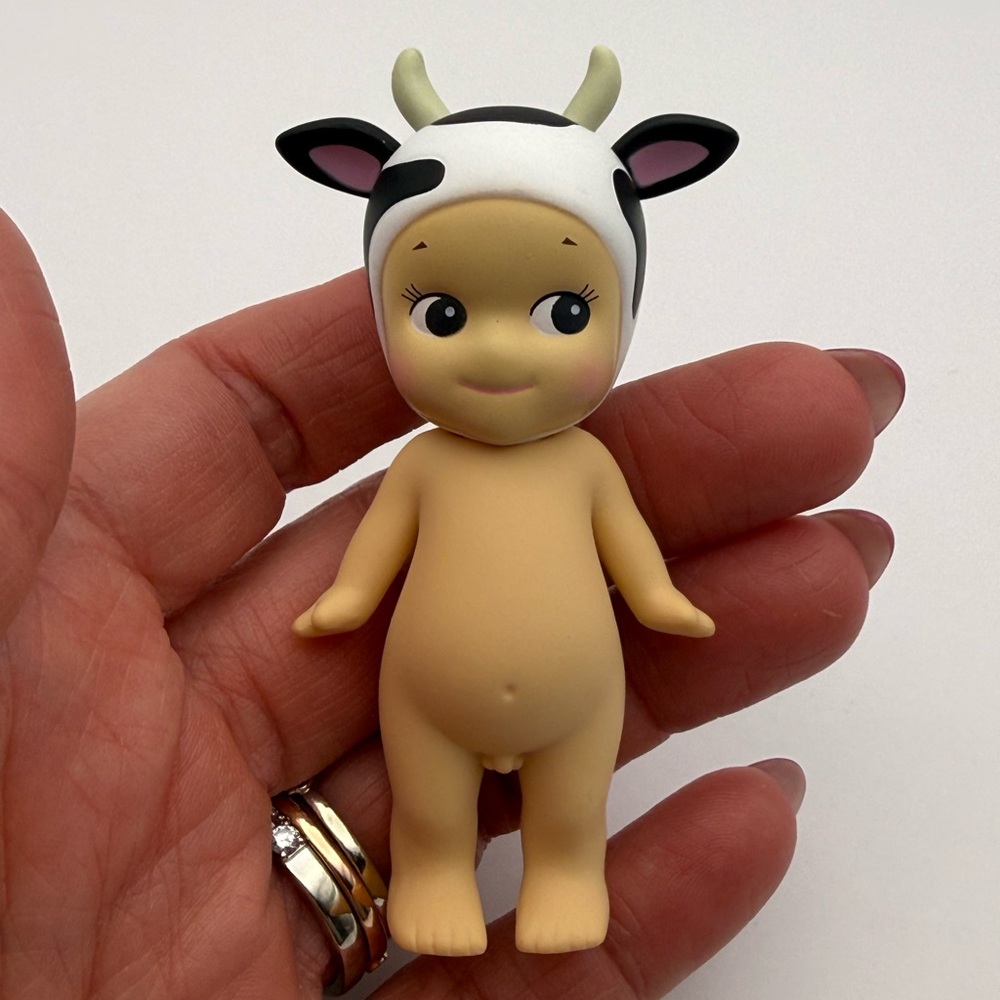 Sonny Angel Regular Animal Series Ver. 2 - Confirmed Cow. 100% Authentic